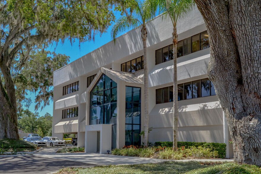 More Photos Of 510 Vonderburg Dr, Brandon Medical For Lease