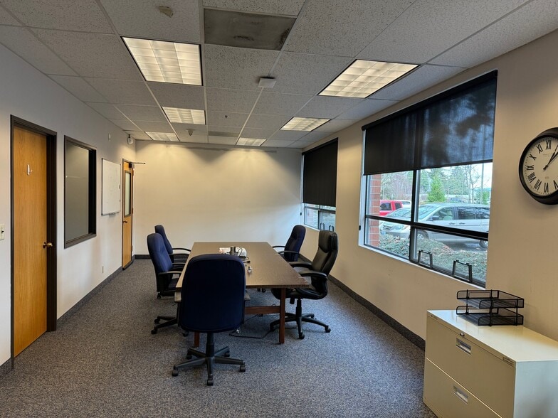 More Photos Of 1402 NE 136th Ave, Vancouver Service For Sale