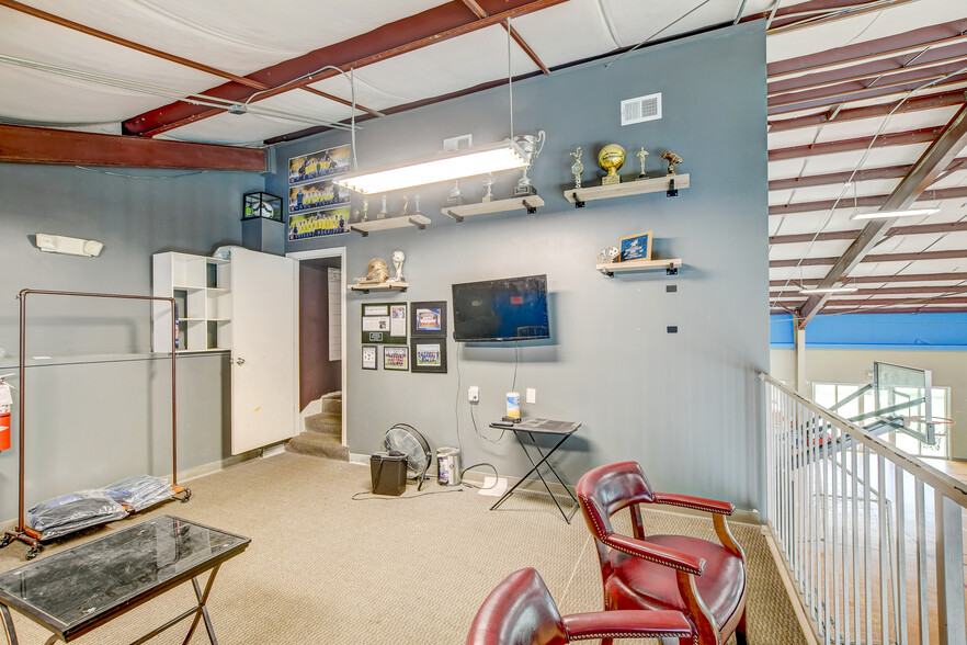 More Photos Of 3400 Turgot Ln, Mount Pleasant Health Club For Lease