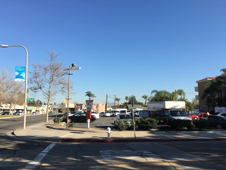 More Photos Of 202 E 17th St, Santa Ana Land For Lease