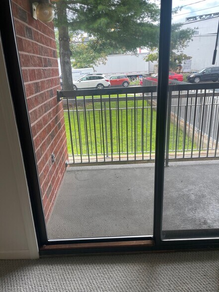 More Photos Of 8 9th St, Medford Apartments For Sale