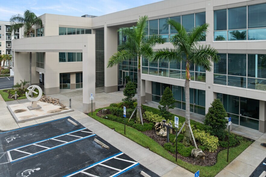 More Photos Of 2963 Gulf To Bay Blvd, Clearwater Office For Lease