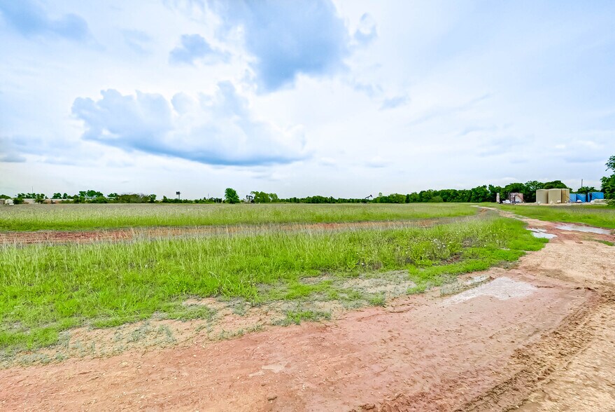 More Photos Of I-10 & Peach Ridge Rd, Brookshire Land For Sale