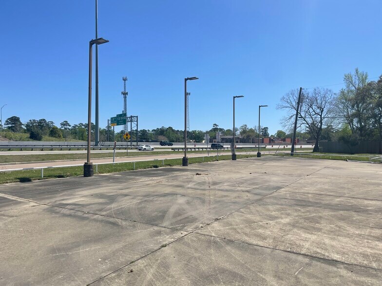 More Photos Of 3105 eastex, Beaumont Auto Dealership For Lease