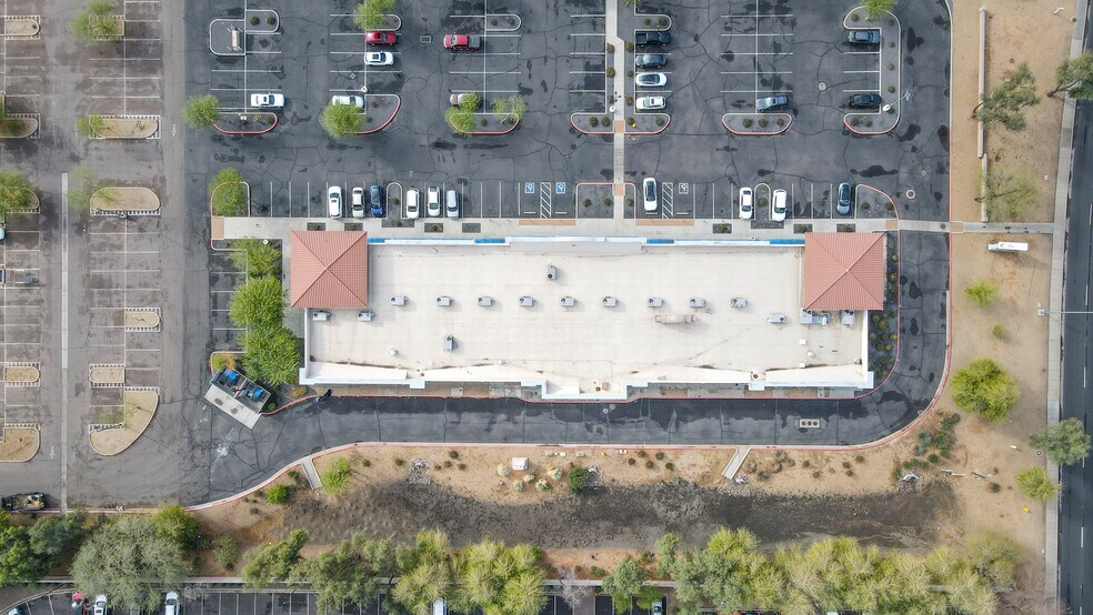 More Photos Of 1903 S Country Club Dr, Mesa Freestanding For Lease