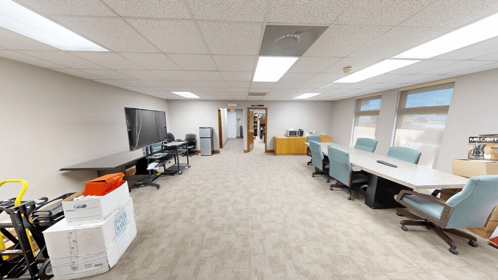More Photos Of 5151 S Lakeland Dr, Lakeland Office For Sale
