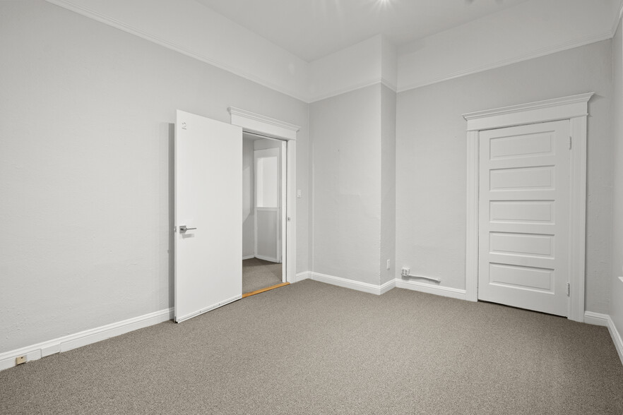 More Photos Of 1732-1736 Divisadero St, San Francisco Storefront Retail Office For Lease