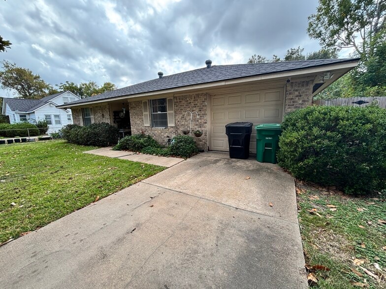 More Photos Of 14515 Sommermeyer St, Houston Office For Sale