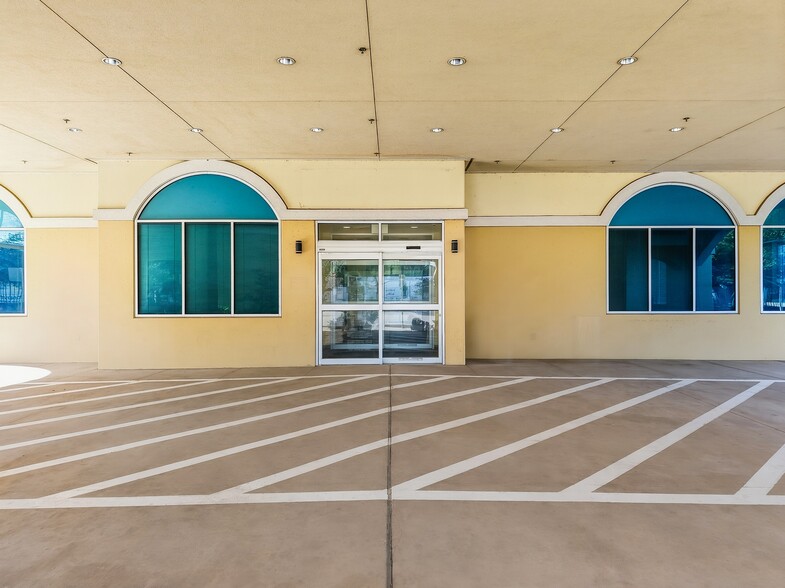 More Photos Of 1340 Empire Central Dr, Dallas Rehabilitation Center For Lease