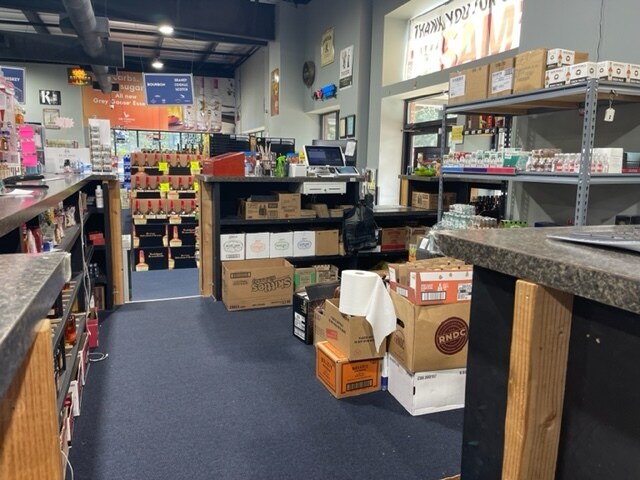 More Photos Of 102 Lexington Cir, Peachtree City Freestanding For Sale