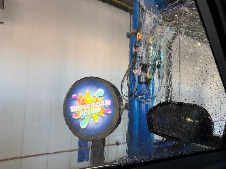 More Photos Of 135 Brookton Road, Marquette Carwash For Sale