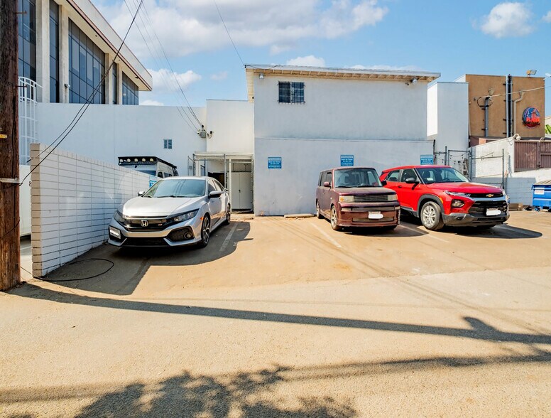 More Photos Of 1446-1450 Westwood Blvd, Los Angeles Storefront Retail Office For Lease