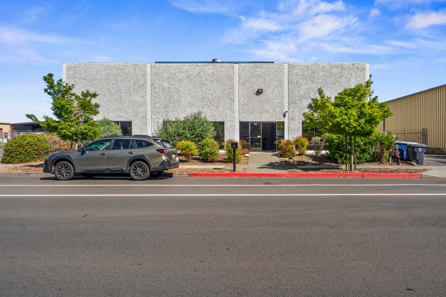 More Photos Of 962 Kaiser Rd, Napa Warehouse For Sale