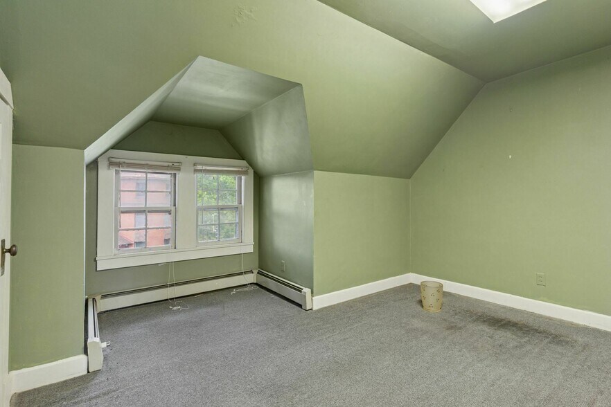 More Photos Of 2318 S 1st Ave, Minneapolis Office For Sale