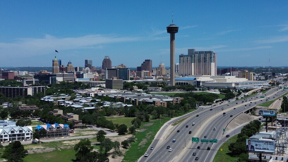 More Photos Of 1010 Hoefgen Avenue, San Antonio Land For Sale