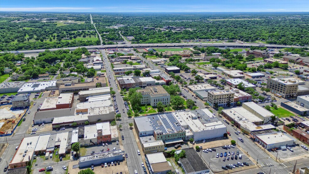 More Photos Of 115 S Travis St, Sherman General Retail For Sale