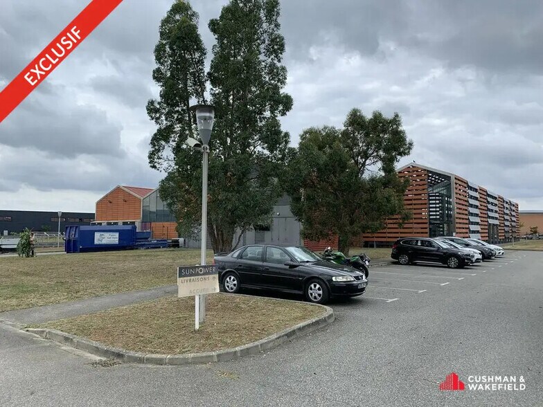 More Photos Of , Toulouse Light Manufacturing For Lease