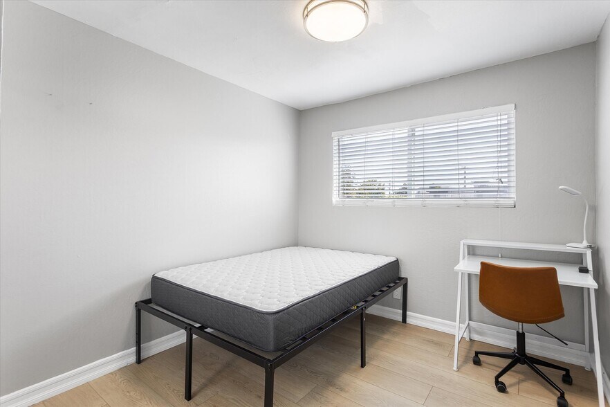 More Photos Of 2360 Ellsworth St, Berkeley Apartments For Sale