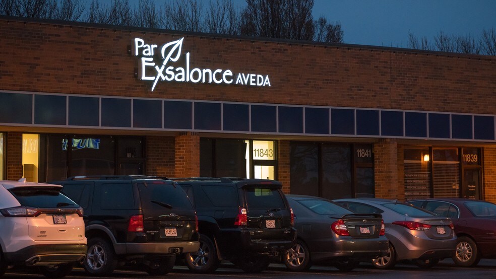 More Photos Of 11705-11849 College Blvd, Overland Park Unknown For Lease