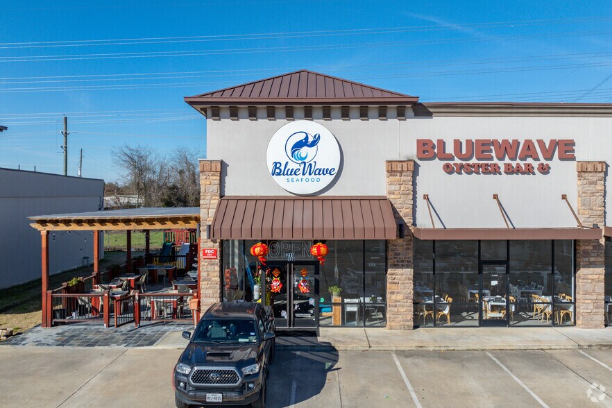 Primary Photo Of 6211 Barker Cypress Rd, Katy Unknown For Lease