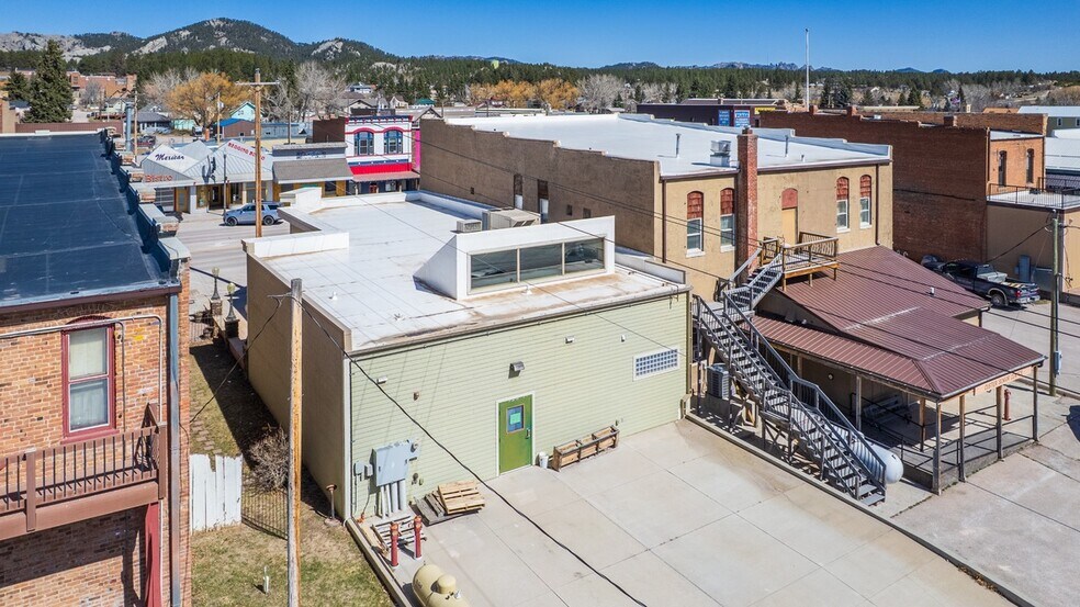 More Photos Of 528 Mount Rushmore Rd, Custer Restaurant For Sale