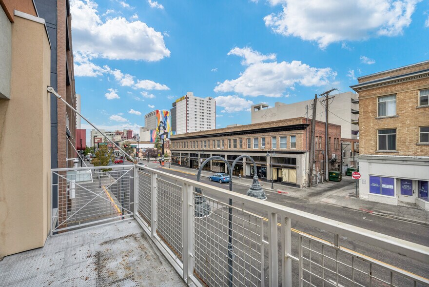 More Photos Of 155 W 2nd St, Reno Storefront Retail Office For Lease