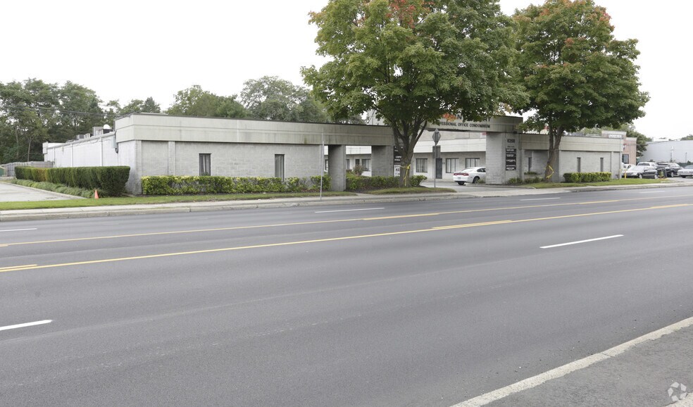 Primary Photo Of 6268 Jericho Tpke, Commack Medical For Sale