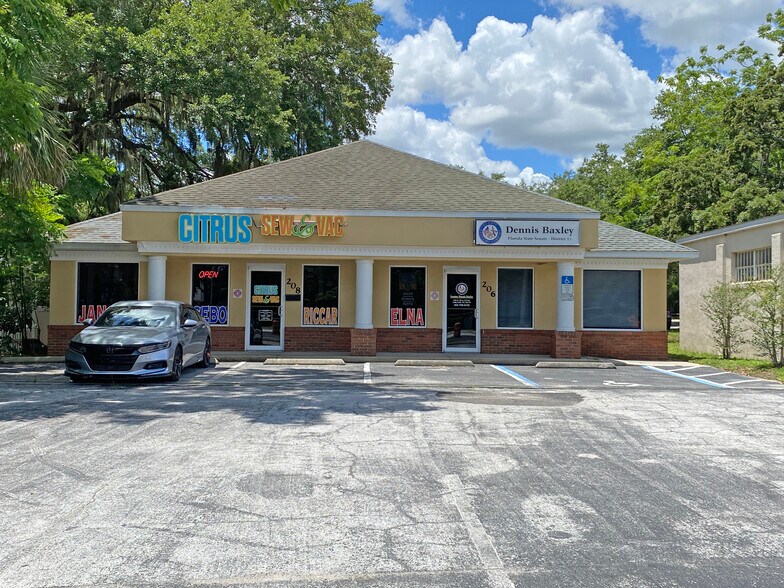 More Photos Of 208 S US-27 Hwy, Lady Lake General Retail For Lease