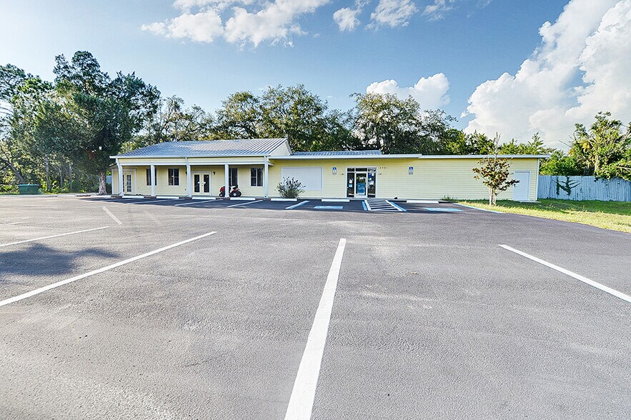 More Photos Of 6991 W Cardinal St, Homosassa Medical For Sale