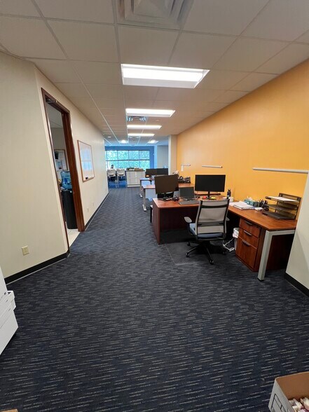 More Photos Of 2074 W Indiantown Rd, Jupiter Office For Lease