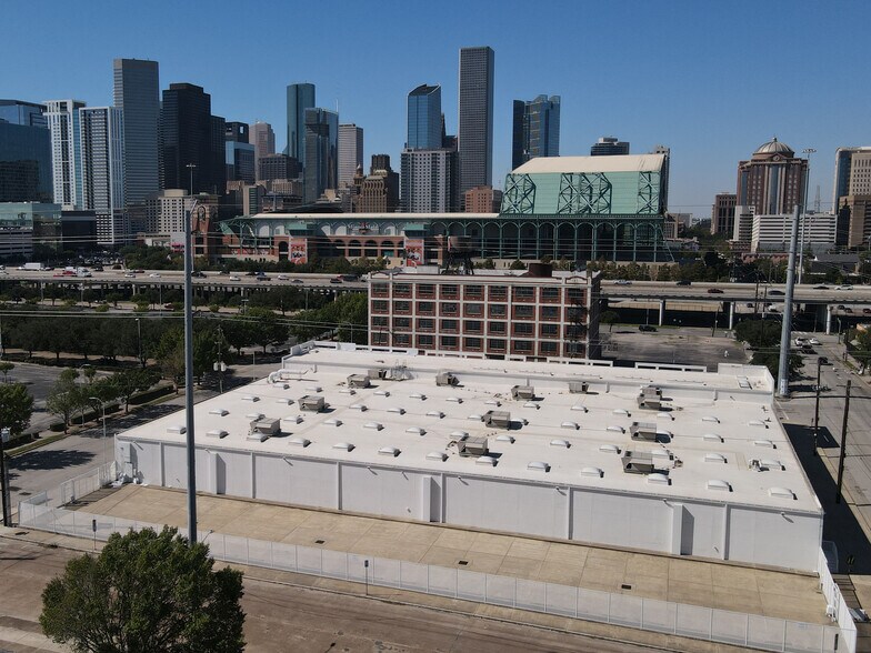 More Photos Of 319 St Emanuel St, Houston Industrial For Lease