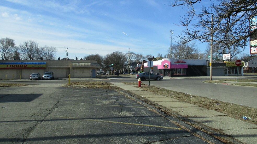 More Photos Of 12300 Morang Rd, Detroit Bank For Lease
