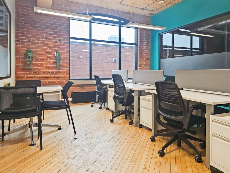 More Photos Of 180 John St, Toronto Coworking Space