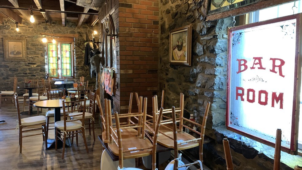 More Photos Of 2912 Old Nazareth Rd, Easton General Retail For Sale