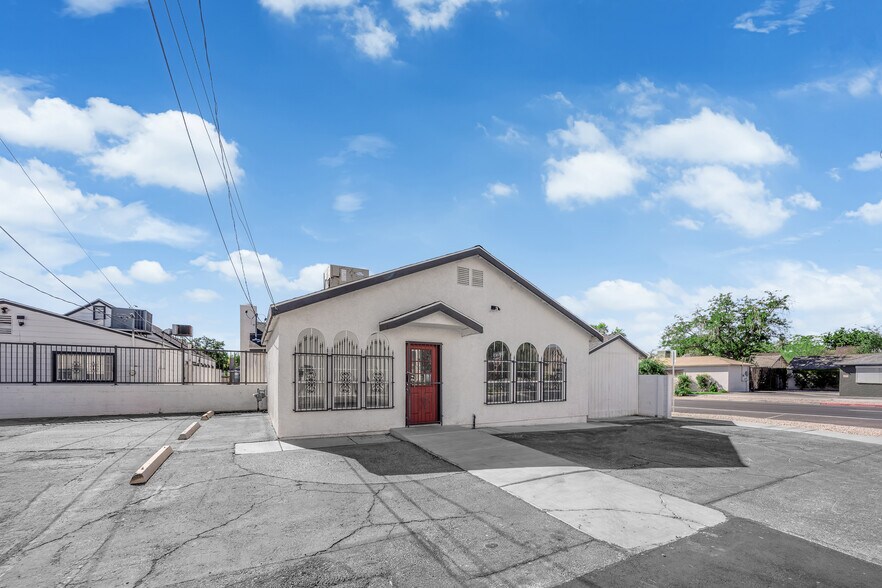 More Photos Of 530 S 7th St, Las Vegas Office Residential For Lease