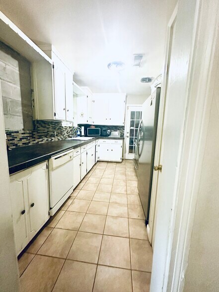 More Photos Of 4916 Saufley Field Rd, Pensacola Apartments For Sale