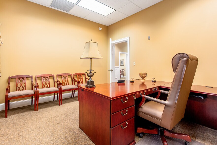More Photos Of 102 Stonebridge Blvd, Bremen Bank For Sale