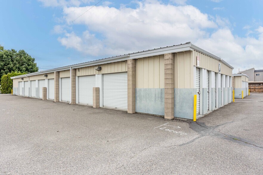 More Photos Of 5428 W Clearwater Ave, Kennewick Storefront Retail Office For Lease