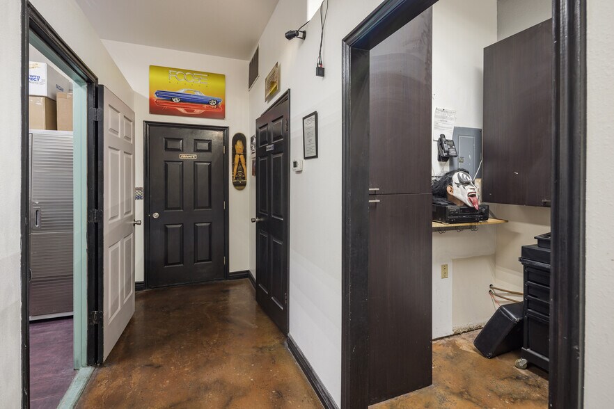 More Photos Of 45 E Center St, Moab Storefront For Sale