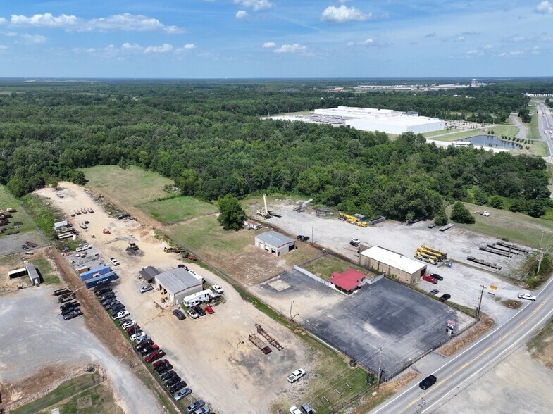 More Photos Of 8417 Hwy 70, North Little Rock Auto Dealership For Lease