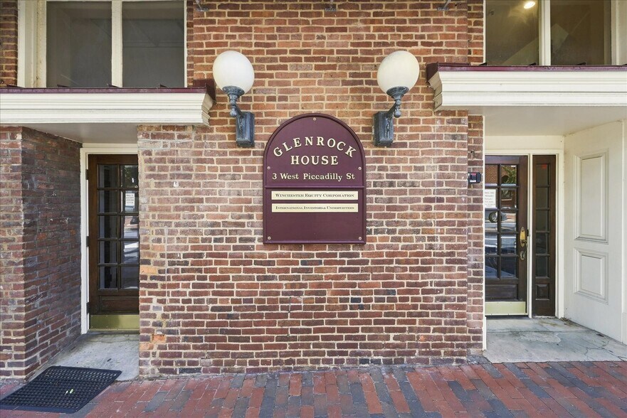 More Photos Of 185 N Loudoun St, Winchester Office For Sale