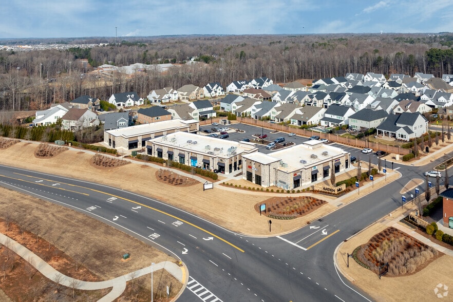 More Photos Of 5529 Arden Mill Dr, Fort Mill General Retail For Lease