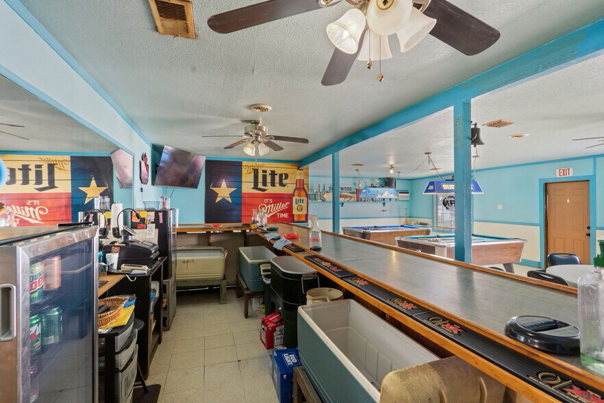 More Photos Of 12605 Highway 6, Santa Fe Bar For Sale