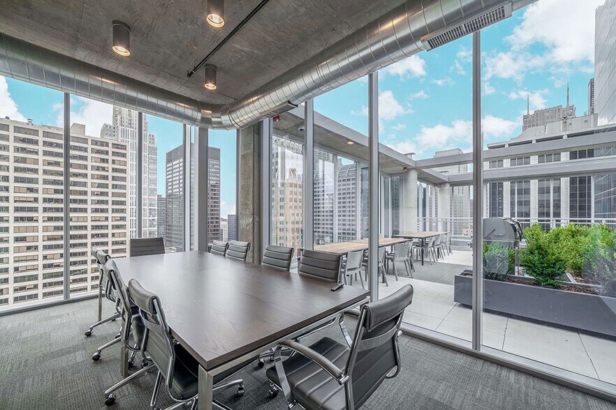 More Photos Of 215 W Lake St, Chicago Apartments For Lease