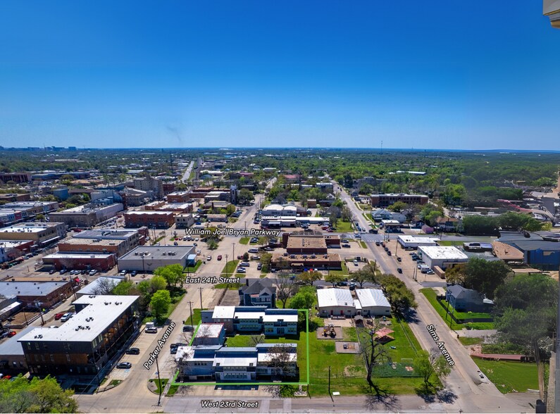 More Photos Of 300 N Parker Ave, Bryan Apartments For Sale