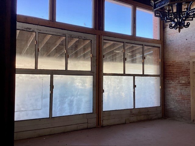 More Photos Of 189 Broadway St, Alba Storefront Retail Office For Sale