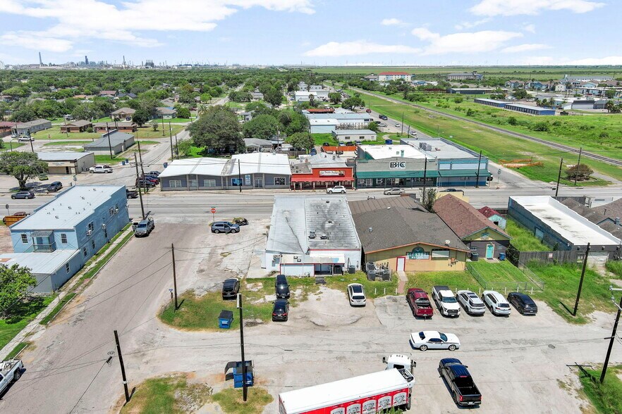 More Photos Of 2814 Main St, Ingleside Storefront For Sale