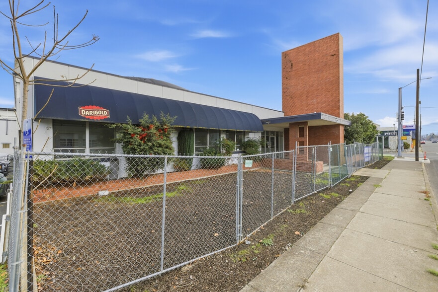 More Photos Of 1300 Court St, Medford Warehouse For Sale