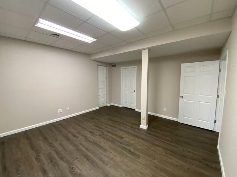 More Photos Of 1530 S Big Bend Blvd, Richmond Heights Loft Creative Space For Lease