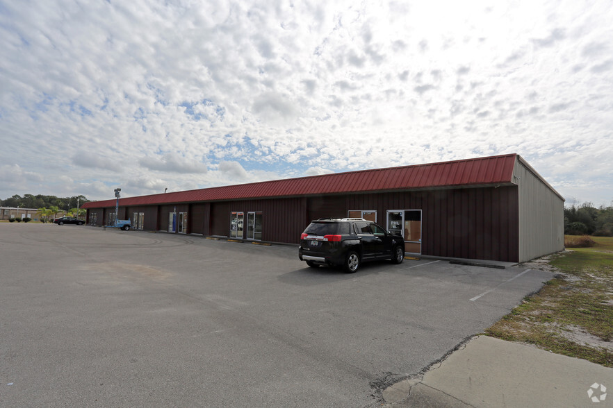 More Photos Of 4753 Allen Rd, Zephyrhills Manufacturing For Lease